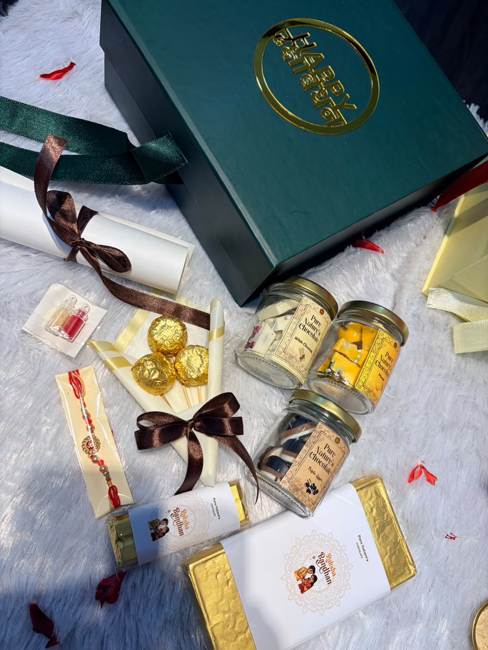 FOREVER BOND LUXURY HAMPER
