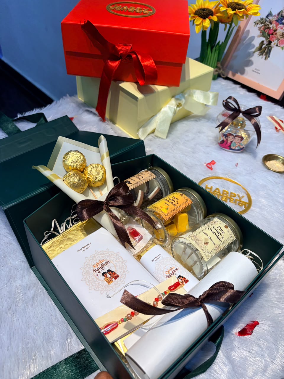 FOREVER BOND LUXURY HAMPER